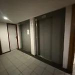 Neves - Location: Pour 4 Personnes Dans Un Quartier Anime Apartmán