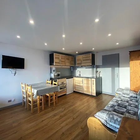 Daire Neves - Location: Pour 4 Personnes Dans Un Quartier Anime