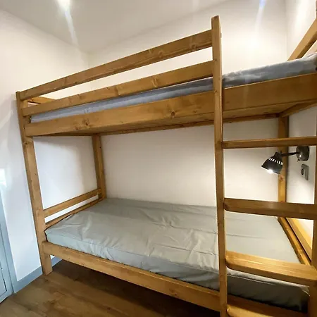 Neves - Location: Pour 4 Personnes Dans Un Quartier Anime 아파트 발토랑스